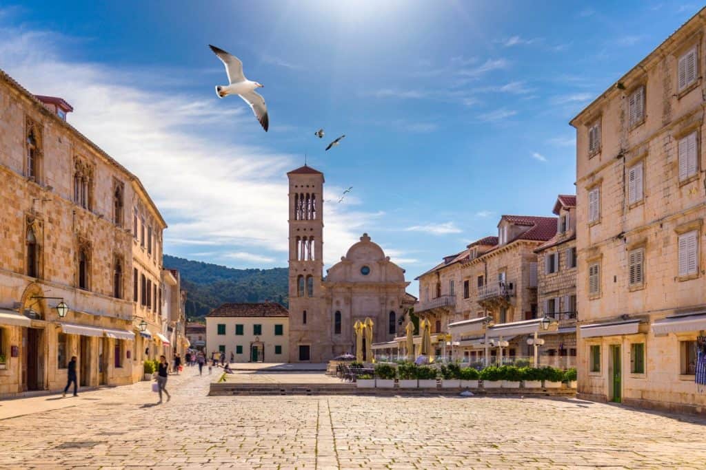 Što spakirati za putovanje u Hvar