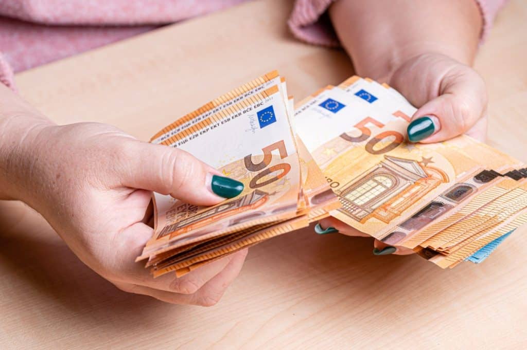Kako koristiti financijske bonuse za štednju Kako koristiti financijske bonuse za štednju